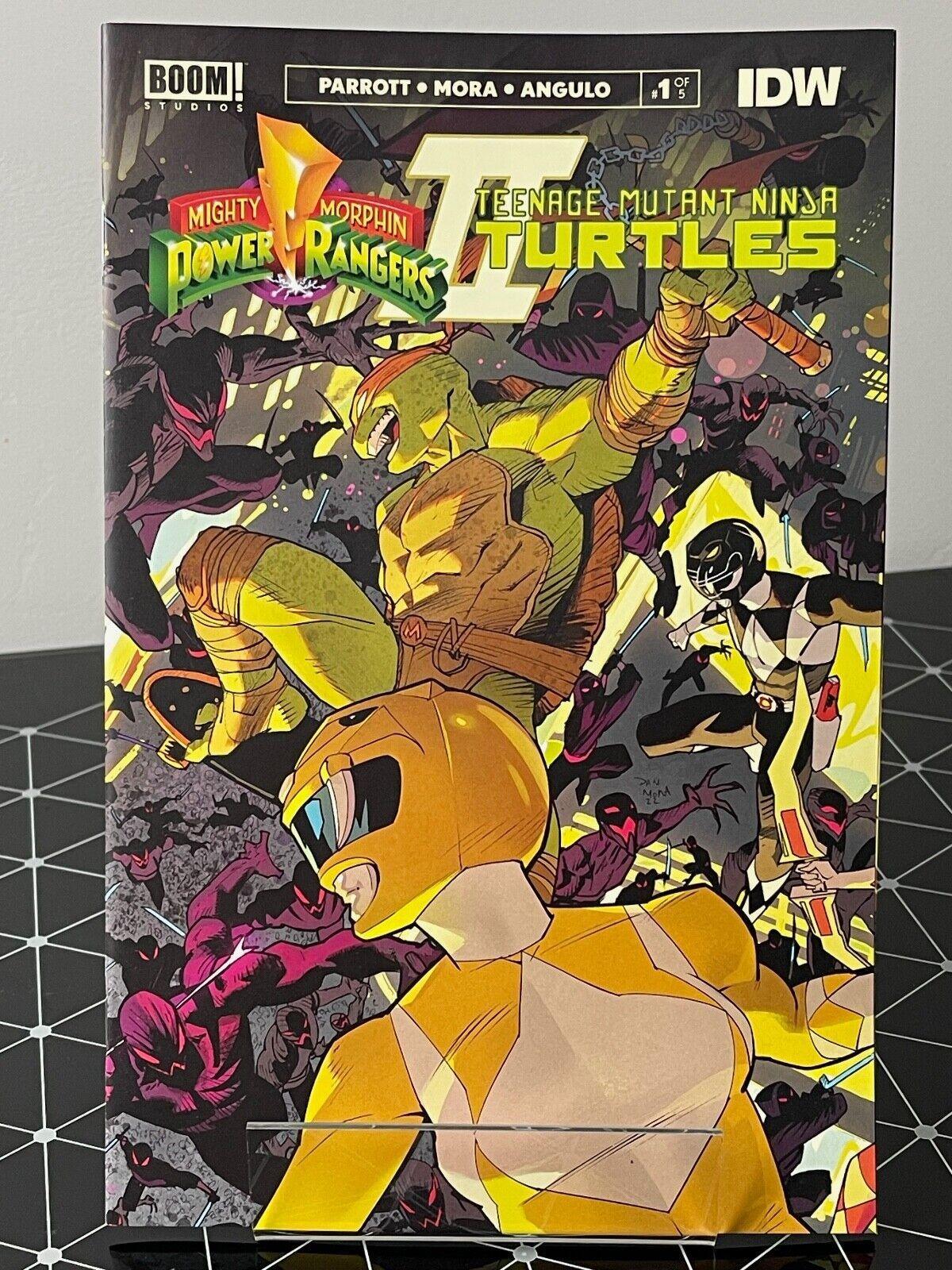 Mighty Morphin Power Rangers TMNT II #1 Cover B Mora Variant
